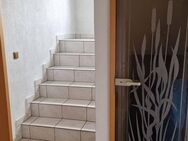 1-2Familienhaus 2 Wohnungen + Ausbaureserve im DG! 1x 2 ZKB, Terrasse+DG, Garage + 1x 3 ZKB; Terrasse , Garten, Garage. - Maxdorf