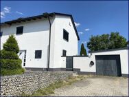 Doppelhaushälfte mit Grundstück in sonniger Lage! - Amberg