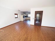Familienidylle - Gepflegte Doppelhaushälfte mit ausgebautem Studio, sonnigem Garten & viel Potenzial - Weichs