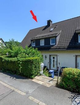Gepflegte Doppelhaushälfte - Keller - Garage im Haus - Garten - - Schalksmühle