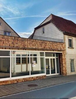 Anleger aufgepasst... Vermietetes Mehrfamilienhaus mit Nebengebäude, Garten + nutzungsfreiem Laden in zentraler Altstadtlage! - Ebern