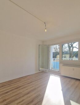 1.000 EUR Möbelgutschein* für 3-Zimmer-Wohnung / 1. Etage / AB SOFORT! - Chemnitz