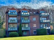 Schöne 3-Zimmer-DG Wohnung mit Südwest-Balkon, ausgebautem Spitzboden und Stellplatz in Mönkeberg - Mönkeberg
