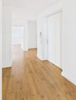 Baden-Baden: 4-Zimmer-Wohnung mit zwei Balkonen und flexibler Raumaufteilung! - Baden-Baden