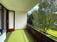 Modernisierte 3-Zimmer-Wohnung mit Balkon und Garage zu verkaufen - Bremen