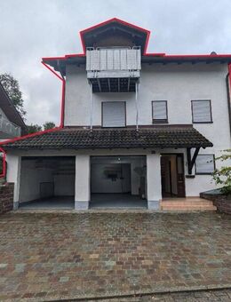Renoviertes Zweifamilienhaus inklusive Einliegerwohnung, ruhige Lage, großer Garten und Wintergarten - Gaggenau