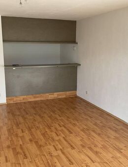 Attraktive, renovierte 1-Zimmer-Terrassenwohnung mit Einbauküche und Sauna in Murnau. - Murnau (Staffelsee)