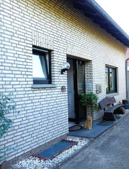 Attraktive Haushälfte mit idealen Möglichkeiten - Wardenburg