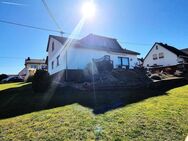 Nentershausen: Freistehendes Zweifamilienhaus ( 2 getrennte ETW`s) mit Garten und Garage - Nentershausen (Rheinland-Pfalz)