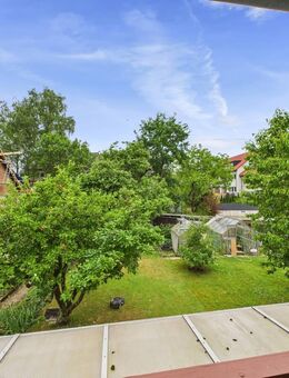 Open House am So. 5.10 um 11 Uhr - Familienhaus mit Charme, Garage & viel Freiraum - Stein (Bayern)