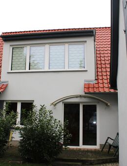 Kurzfristig beziehbar und Platz für die ganze Familie - Nebengelass und Garten inklusive - Herbsleben
