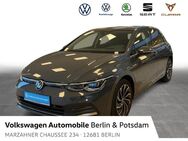 VW Golf, 1.5 eTSI Style, Jahr 2020 - Berlin