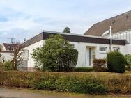 Großer Bungalow mit ca. 157 m² Wfl. und schönem Garten in naturnaher Lage - Odenthal