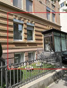 Eine "andere Wohnung" in Stuttgart-Bad Cannstatt: sofort nutzbar und zwei KfZ-Stellplätze - Stuttgart