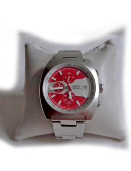 Rote Armbanduhr von Esprit - Nürnberg