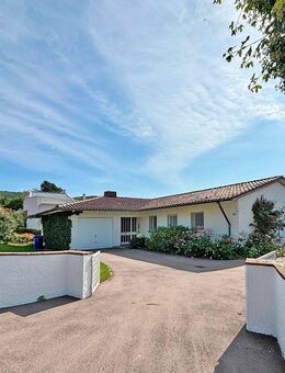 #RESERVIERT#EINZIGARTIGE AUSSICHTSLAGE - ARCHITEKTURJUWEL MIT HERZ UND SEELE - Aalen