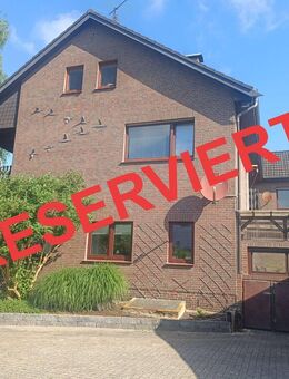 RESERVIERT____ Vielseitiges Mehrfamilienhaus mit Entwicklungspotenzial in Oldenburg-Kreyenbrück - Oldenburg