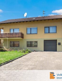 Zweifamilienhaus mit großem Grundstück - Neufra