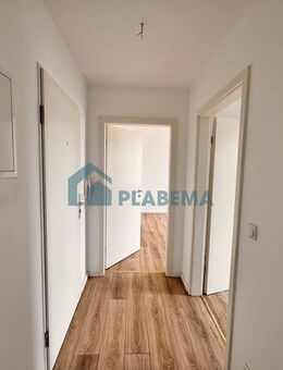 2-Zimmer, Balkon mit Weitblick, Einbauküche & PKW Stellplatz! - Stralsund