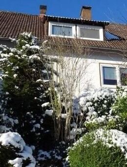 Zweifamilienhaus mit ELW und schönem Grundstück in Gersfeld zu verkaufen - Gersfeld (Rhön)