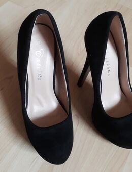 verschiedene Damenschuhe Pumps, Stiefel Größen siehe Text - Northeim Zentrum