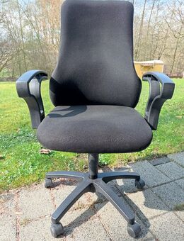 Bürostuhl, schwarz, drehbar - Weißdorf