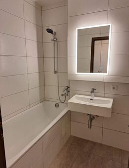 Moderne 3-Zimmer-Wohnung mit zwei Balkonen in Erlangen - Erstbezug nach Sanierung - Erlangen