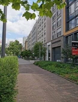 Praktisch geschnittene 3-Zi-Wohnung mit guter Ausstattung - Frankfurt (Main)