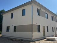 Moderne Doppelhaushälfte mit Garten in Radebeul! - Radebeul