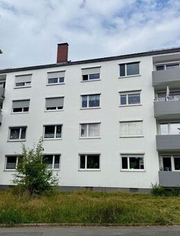 Attraktive 3-Zimmer-Wohnung mit großem Südwestbalkon & ca. 74,1 qm im ersten Stock - Creußen