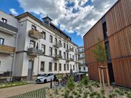 4-Zimmer-Wohnung mit Balkon in modernem Wohnstil mit 2 Bädern und Einbauküche - Dresden
