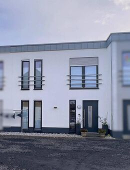 / Junges & modernes Reihenhaus in Hüsten! - Arnsberg