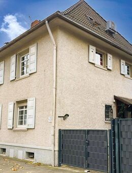Ein Zuhause mit Seele und Charme - Historisches Zweifamilienhaus mit Garten, Sauna und Garage - Duisburg