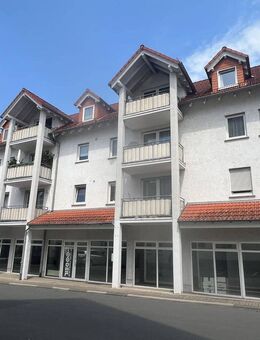 Großzügige Wohnung mit 4 Zimmern in zentraler Lage von Schlüchtern - Schlüchtern