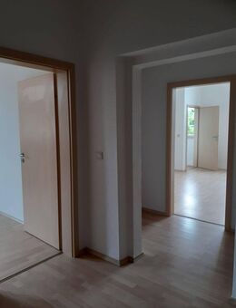 Schöne 2 Raumwohnung im ehemaligen Schulgebäude - Bitterfeld-Wolfen