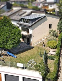 Besonderes Wohnerlebnis: Split-Level-Reihenendhaus mit Panorama-Blick über Pforzheim - Pforzheim