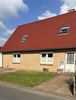 Ruhige Doppelhaushälfte Stadtrand/ Sackgassenlage mit großem Wohnzimmer OHNE MAKLER - Heide
