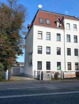 2021 Voll Saniertes - Mehrfamilienhaus mit 5 Wohnungen und 4 Garagen - Zwickau