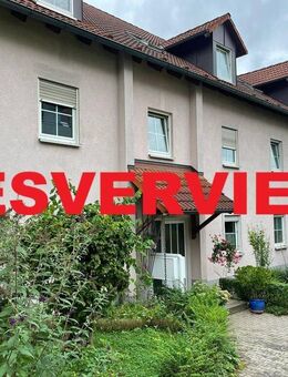 Attraktive 3-Zimmer-Eigentumswohnung mit Terrasse, Garten und Garage - Neustadt (Aisch)