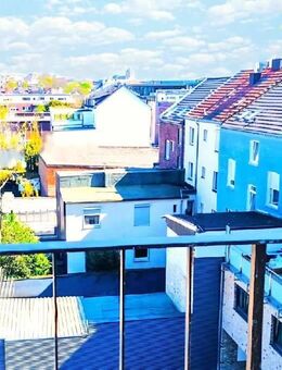 SICHERE RENDITE via 12 App ## Plus 20-30 % höhere Mieten je Neu-Vermietung = KP-Faktor 12,6 -fach. - Mönchengladbach