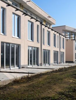 Lichtdurchflutetes Reihenhaus mit Garten & Stellplatz - jetzt sichern! - Werneuchen