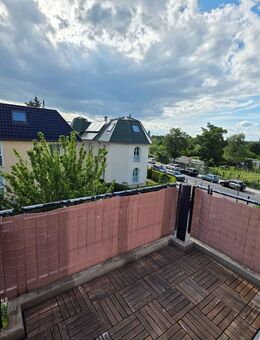 Britzer Garten! Sonnige 3-Zimmer-Wohnung mit Südbalkon und TG-Stellplatz - Toplage am Britzer Garten - Berlin