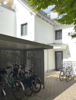 MÜNCHEN-TRUDERING: SOUTERRAINWOHNUNG MIT TAGESLICHT UND PARKNÄHE! - München