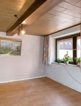 Sanierungsobjekt mit Garten in zentraler Lage von Gerach - Gerach (Bayern)