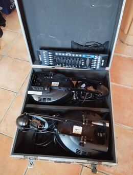 Verkaufe 2 Eurolite TS 255 Scanner mit Case und DMX Controller - Lohne (Oldenburg)