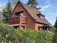 Kleines Wohnhaus mit Doppelgarage auf großem Grundstück! - Liebenau (Niedersachsen)
