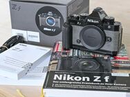 Nikon Z f Body – aktuelle Vollformatkamera im Retrodesign (Grau) - Aachen