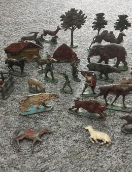 Alte Metallfiguren Zinn oder Blei? Nur als Set zu verkaufen - Kassel Brasselsberg