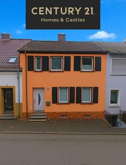 TOP ANGEBOT ! Charmantes Reihenhaus in Ottweiler für die kleine Familie! Ihr zukünftiges Zuhause! - Ottweiler