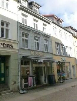 Schöne, geräumige 1-Zimmer Wohnung in der Fußgängerzone in Stralsund - Stralsund